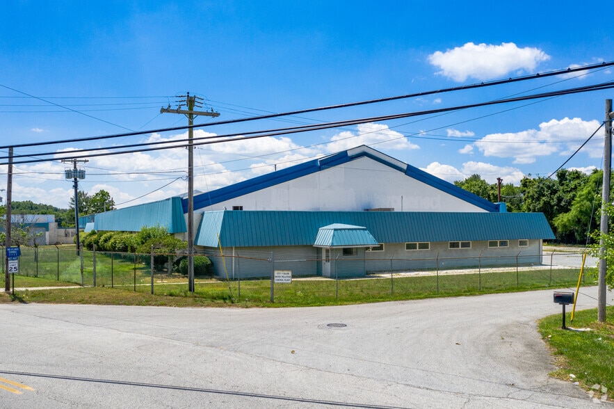 23 S Front St, Salem, NJ for sale - Building Photo - Image 1 of 1