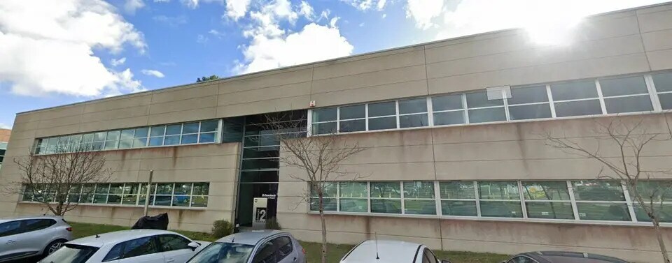 Office in Mérignac for lease - Building Photo - Image 2 of 2