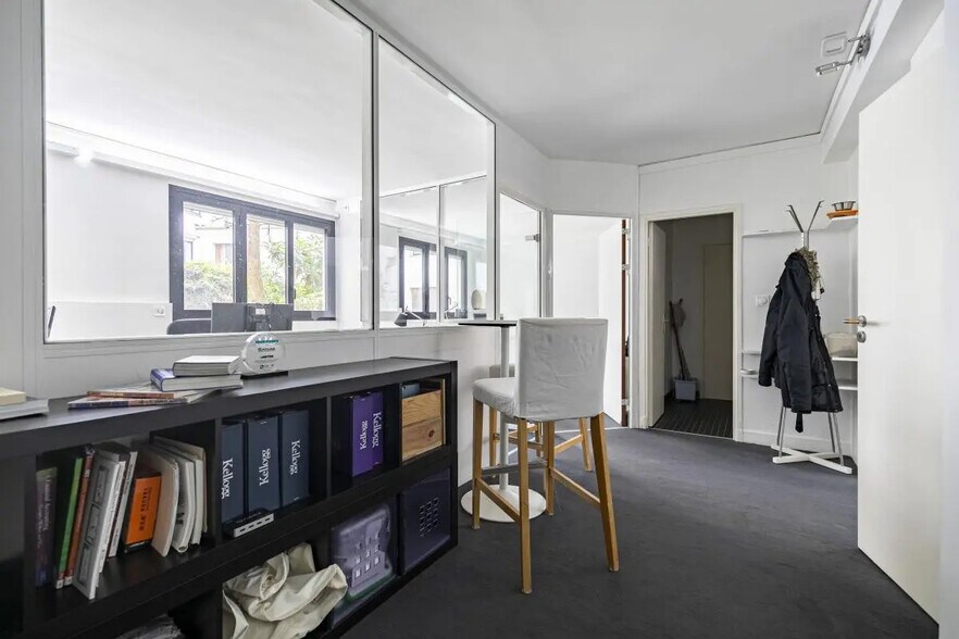 140 Rue De La Croix Nivert, Paris for lease - Interior Photo - Image 3 of 5