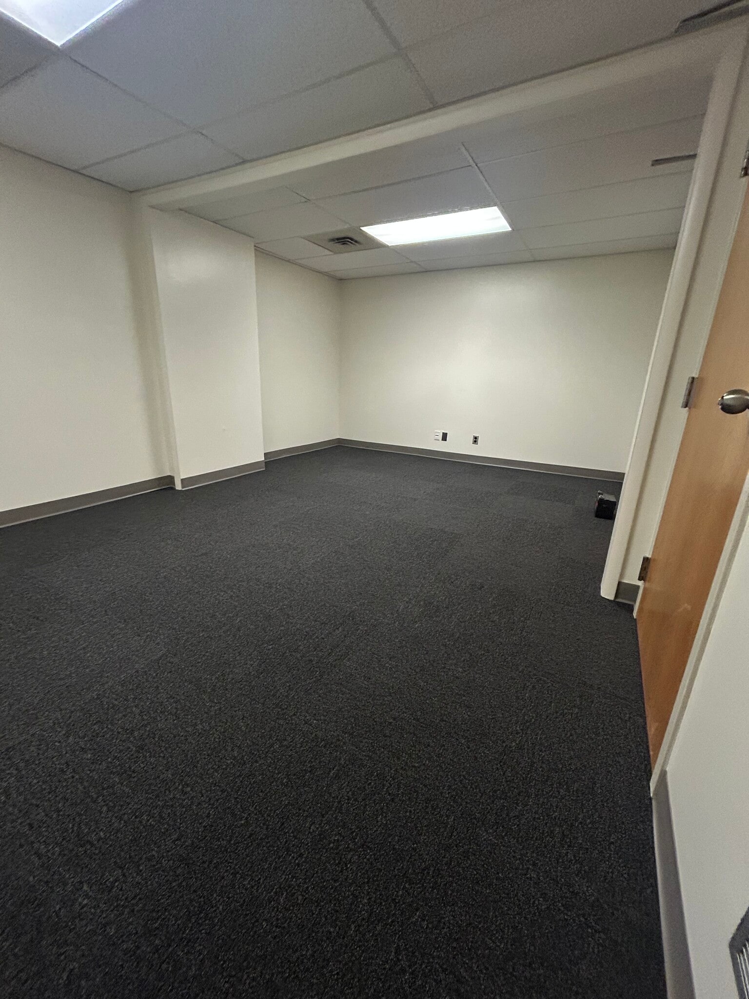 501 Silverside Rd, Wilmington, DE for lease Interior Photo- Image 1 of 1
