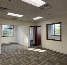 1166 Quail Ct, Pewaukee, WI for lease Interior Photo- Image 2 of 4