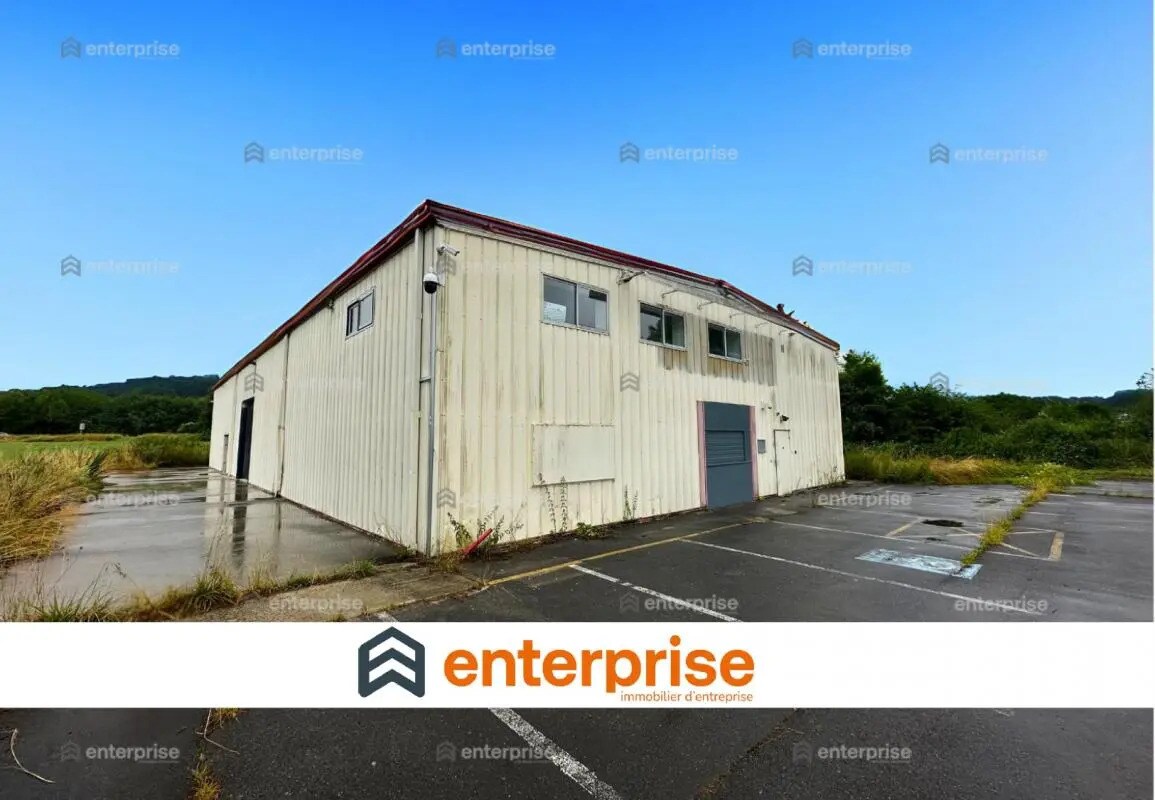 Flex in Chiry-Ourscamp for sale Building Photo- Image 1 of 8