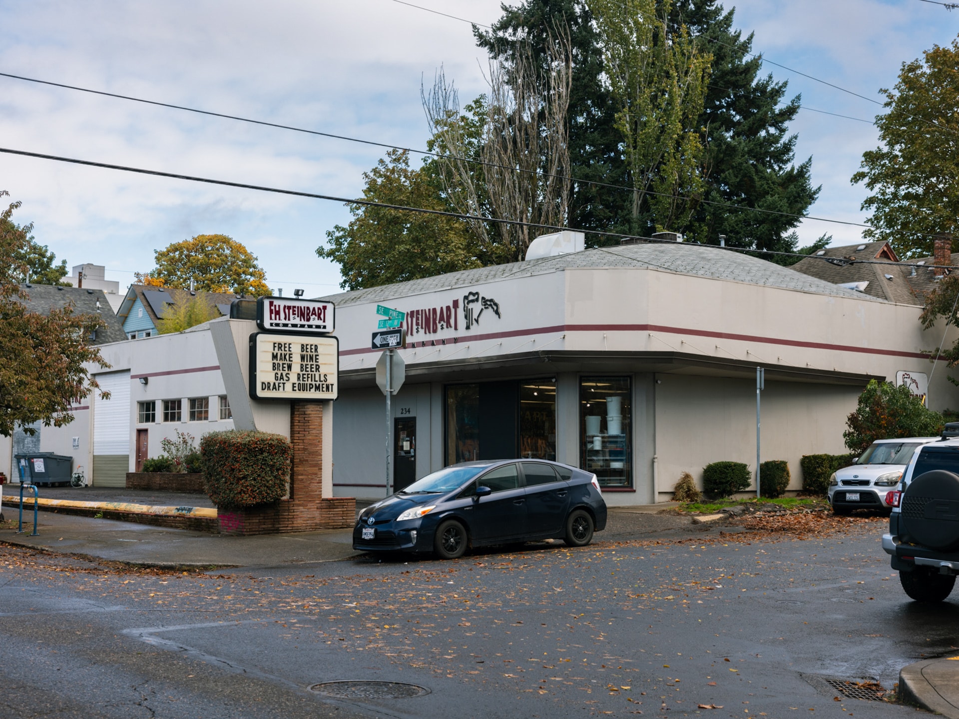 212-234 SE 12th Ave, Portland, OR for sale Building Photo- Image 1 of 49