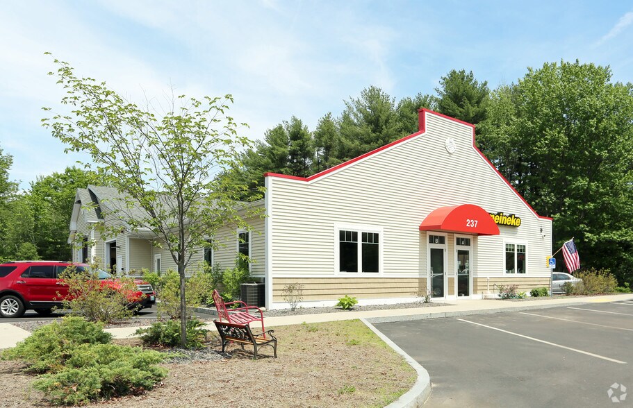 237 Gorham Rd, Scarborough, ME 04074