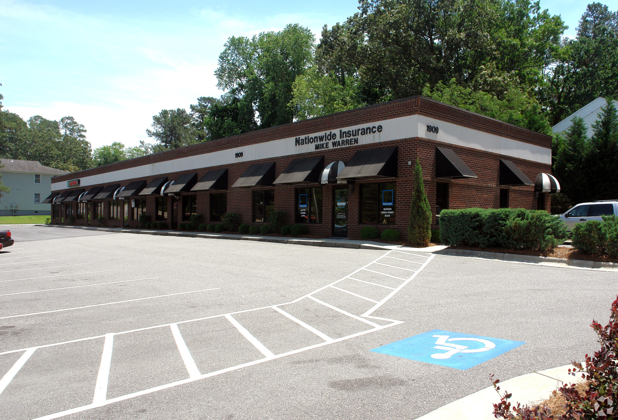 1905-1909 Bragg Blvd, Fayetteville, NC for lease Primary Photo- Image 1 of 2