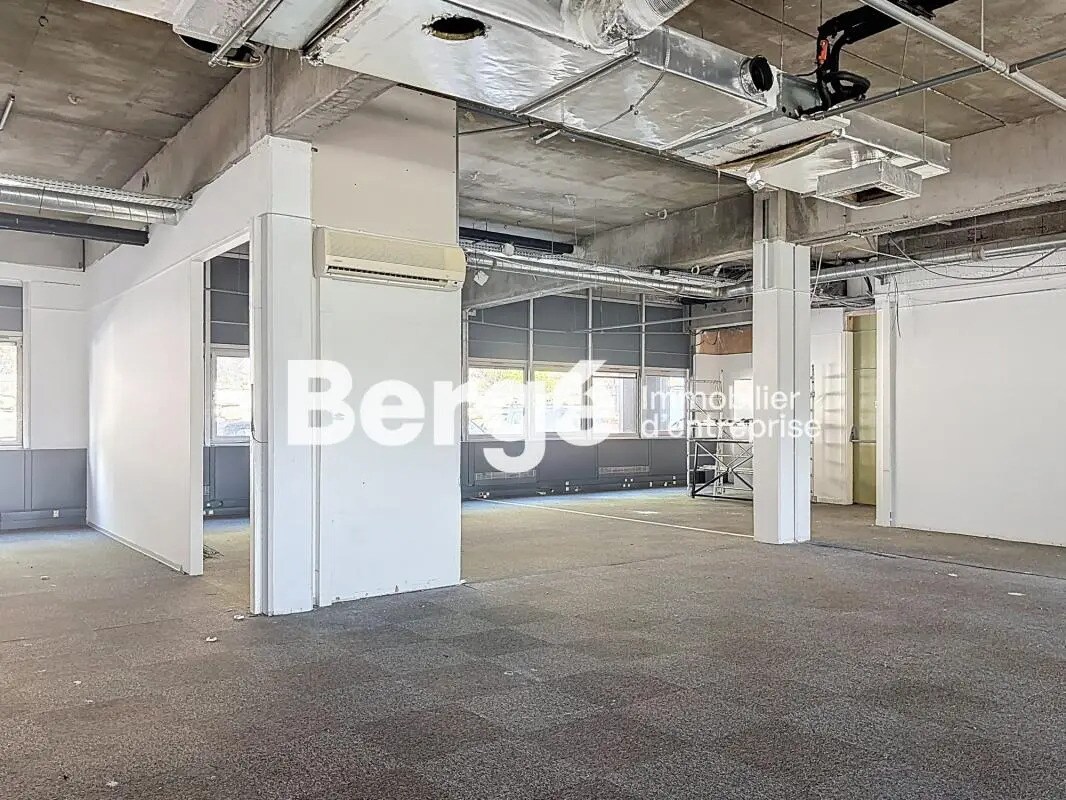 Industrial in Valbonne for lease Building Photo- Image 1 of 22