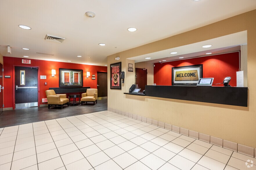 1721 Rollins Way, Columbus, GA for sale - Interior Photo - Image 1 of 1