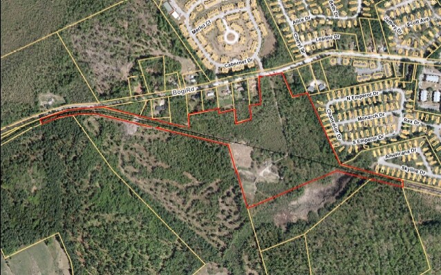 63 Bog Rd, Concord, NH for sale - Primary Photo - Image 1 of 1