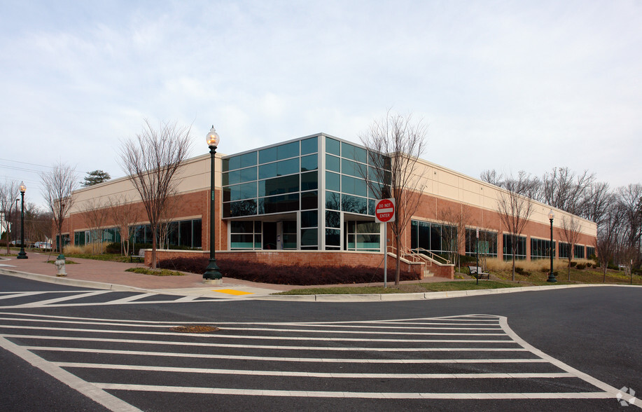 10101 Molecular Dr, Rockville, MD for sale - Building Photo - Image 1 of 16