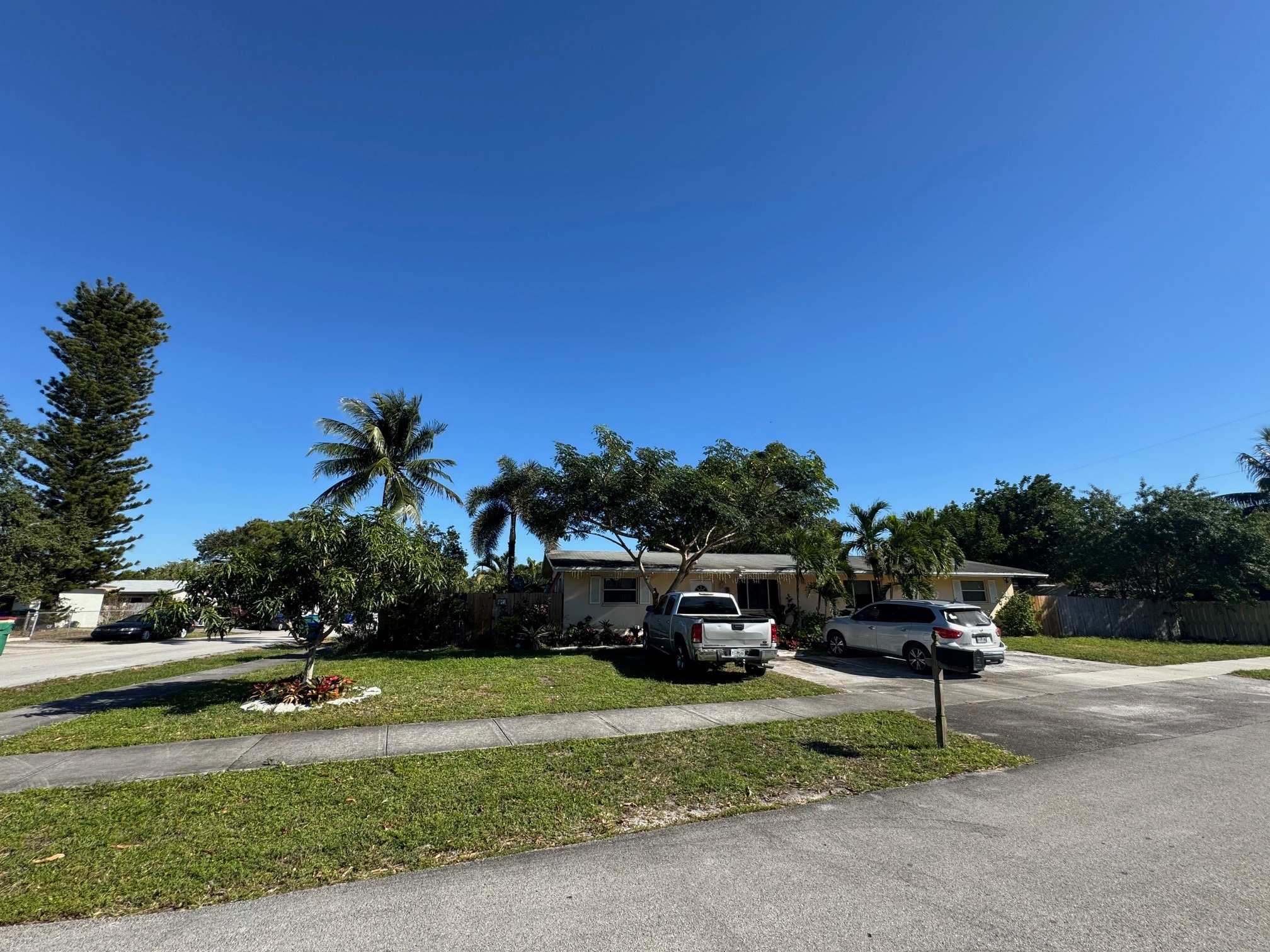 2200 SW 42nd Ave, Fort Lauderdale, FL for sale Building Photo- Image 1 of 13