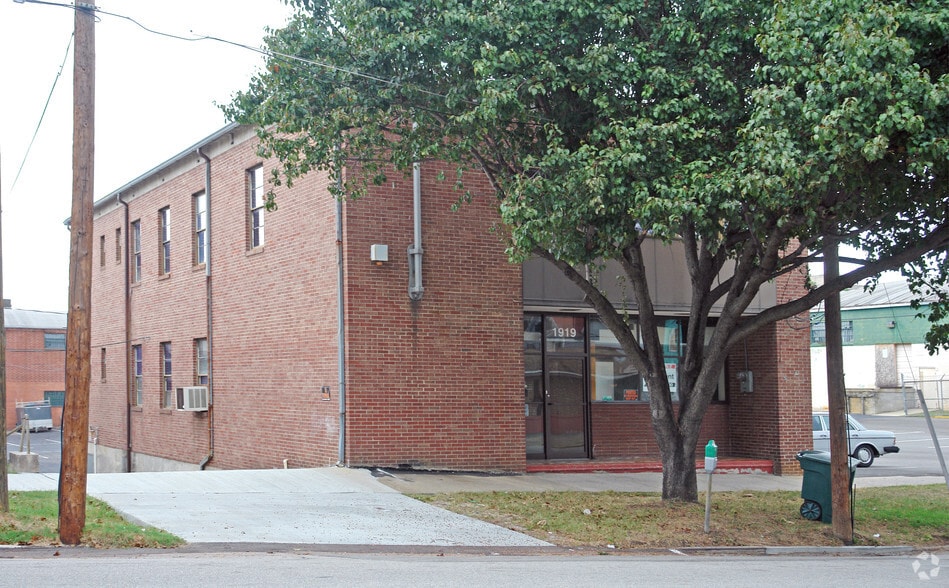 1919 Hampton St, Columbia, SC for lease - Building Photo - Image 2 of 5