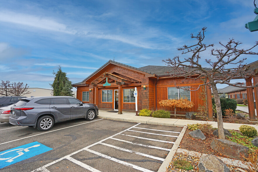 3901 Creekside Loop, Yakima, WA for lease - Building Photo - Image 2 of 14