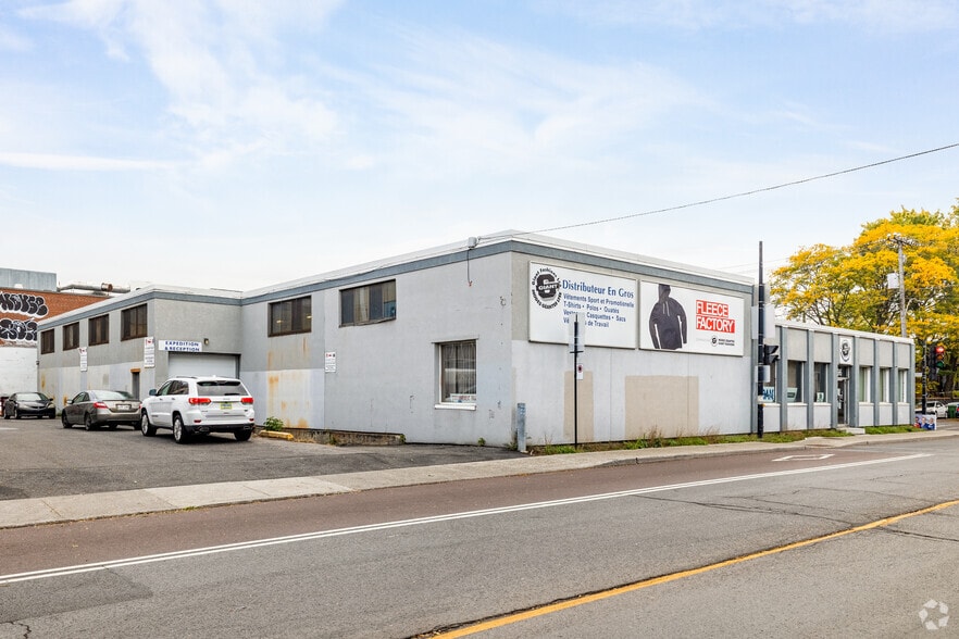 9895 Rue Saint-Urbain, Montréal, QC for sale - Building Photo - Image 3 of 5