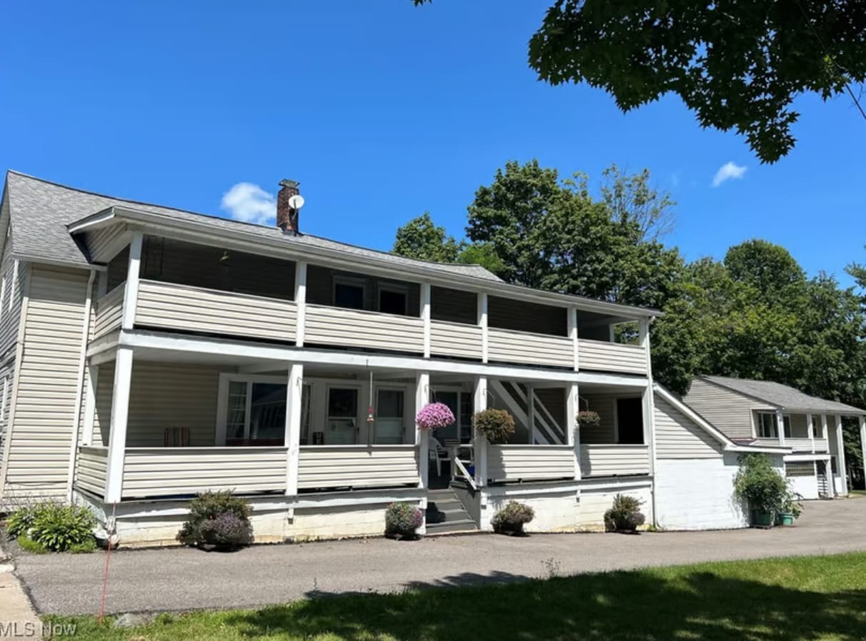 14561 Hickox St, Burton, OH for sale Primary Photo- Image 1 of 2