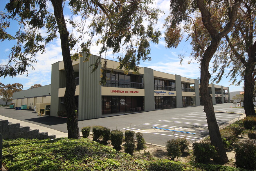 2734 Johnson Dr, Ventura, CA for lease - Building Photo - Image 1 of 10