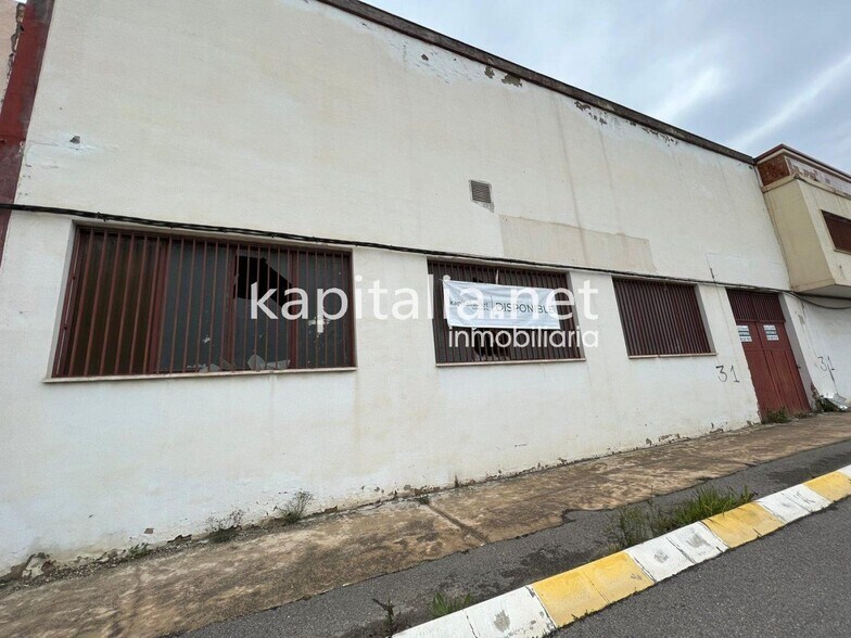 Industrial in Valencia del Mombuey for sale - Building Photo - Image 2 of 2