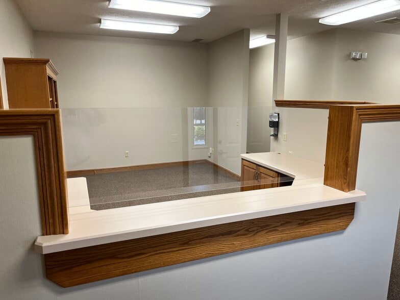 365 Riffel Rd, Wooster, OH for lease - Building Photo - Image 3 of 14