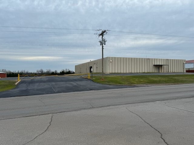 1103 E Maguire Rd, Noble, OK for sale - Building Photo - Image 2 of 19