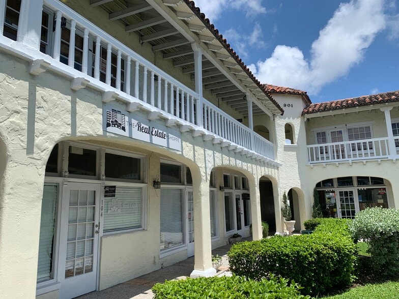 901 Progresso Dr, Fort Lauderdale, FL for lease - Building Photo - Image 1 of 9