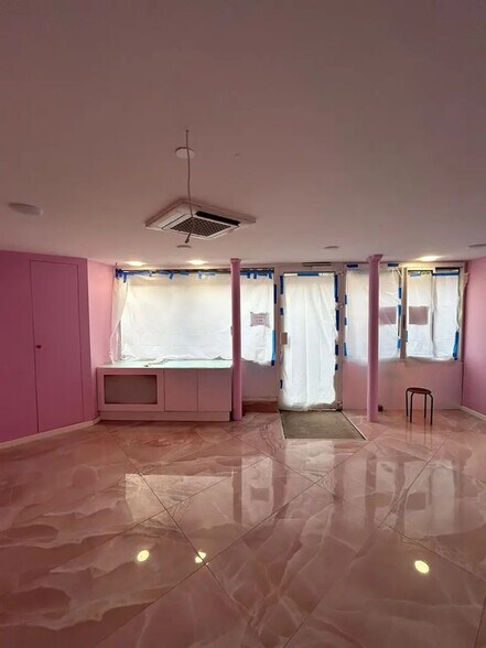 Retail in Saint-Mandé for lease - Building Photo - Image 3 of 6