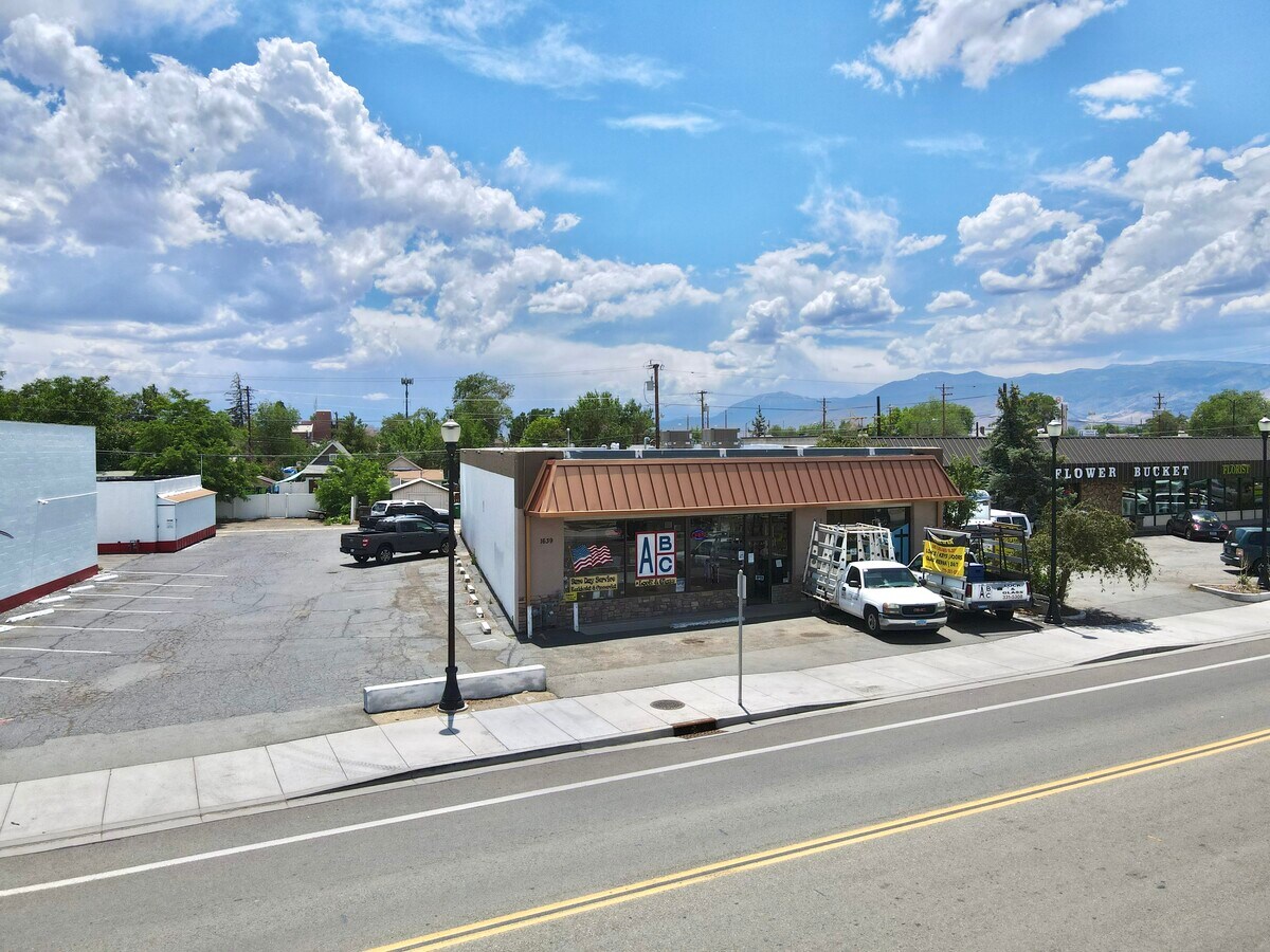 1639 Prater Way, Sparks, NV 89431 Retail for Sale 1639 Prater Way, Sparks, NV 89431 Retail for Sale