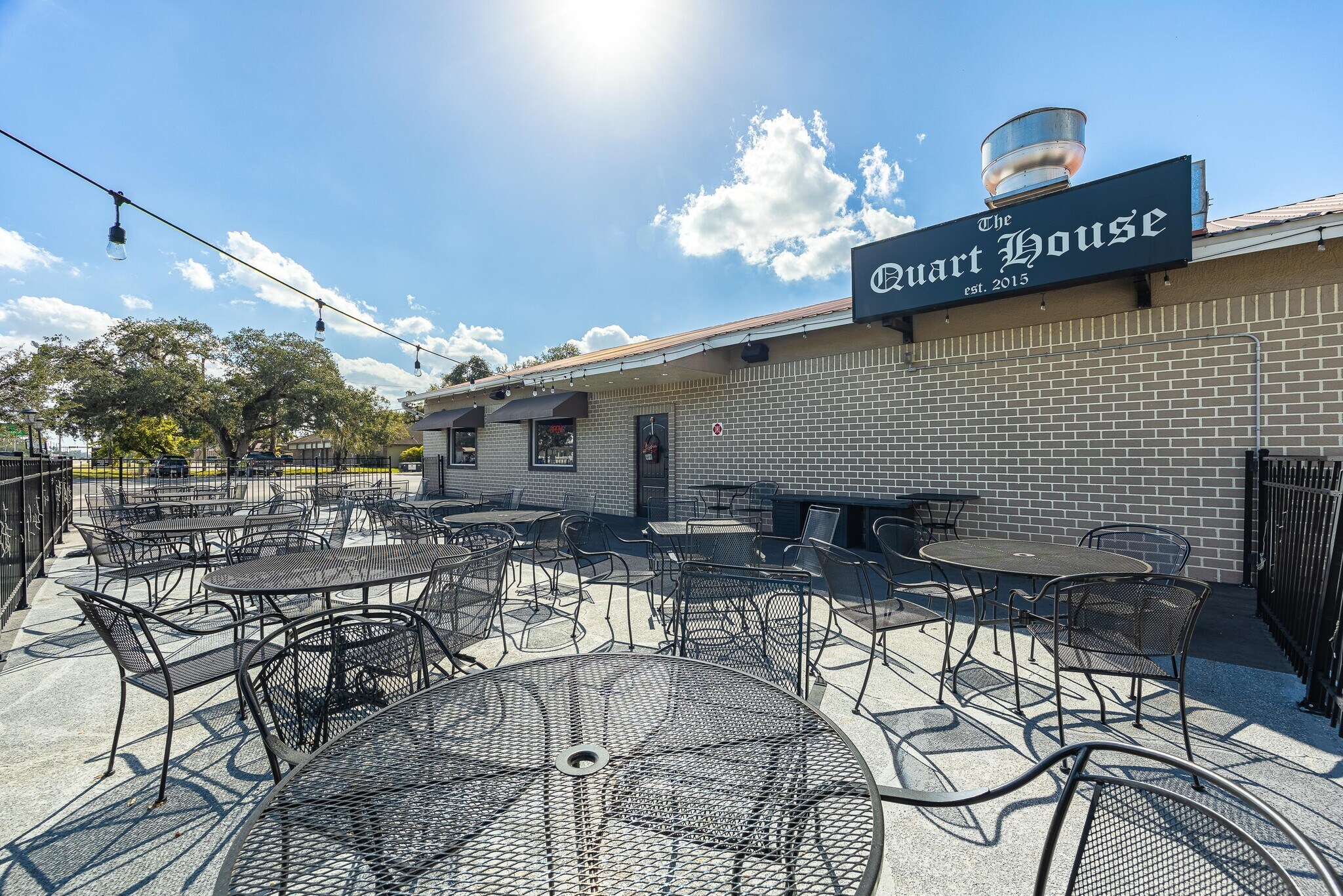 100 S Main St, Labelle, FL 33935 The Quart House