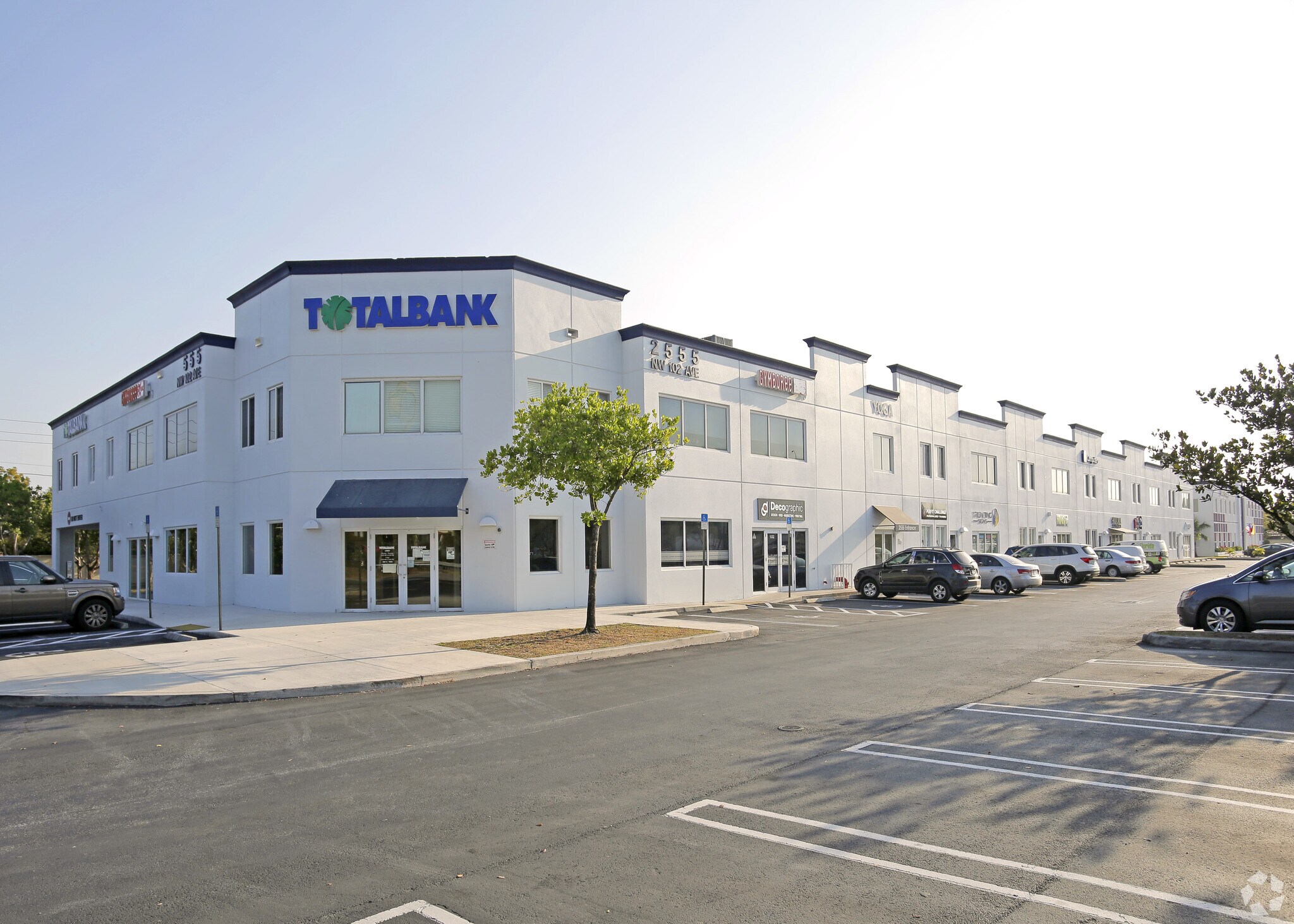 2555 NW 102nd Ave, Miami, FL for sale Primary Photo- Image 1 of 1