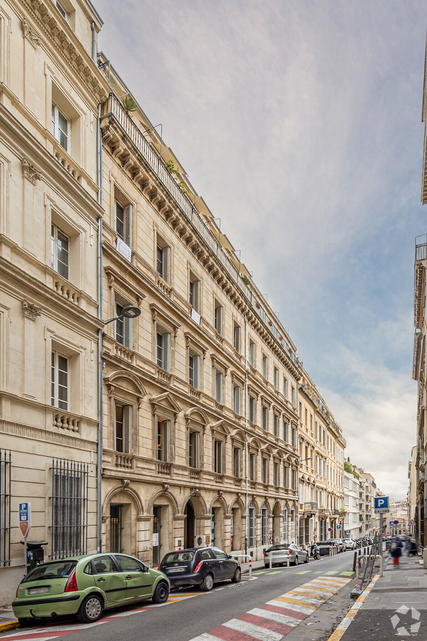 26 Rue Edouard Delanglade, Marseille for sale Primary Photo- Image 1 of 13