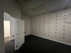 4869-4975 Okeechobee Blvd, West Palm Beach, FL for lease Interior Photo- Image 2 of 4