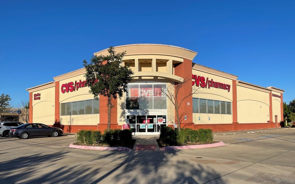 7001 Wyoming Springs Dr, Round Rock, TX 78681