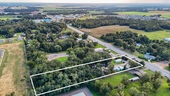 8 Cottages with approx. 5900 sq. ft. sitting - Post Office