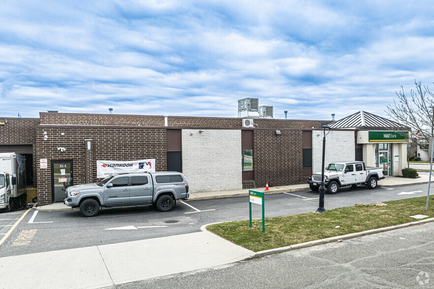 1019 Grand Blvd, Deer Park, NY for lease - Primary Photo - Image 1 of 4