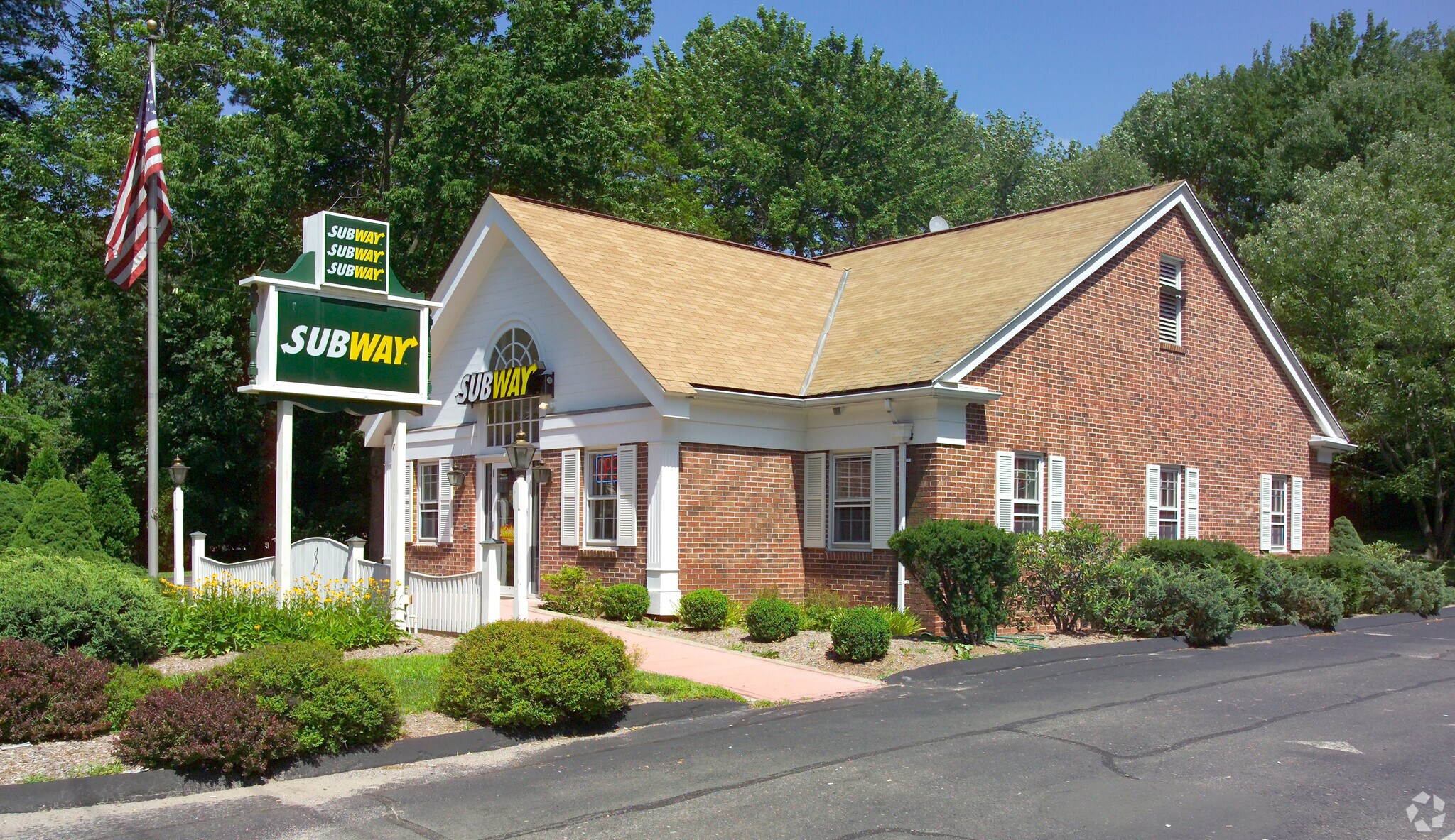 632 Danbury Rd, Ridgefield, CT for sale Primary Photo- Image 1 of 1