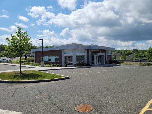 169 Danbury Rd, New Milford, CT for lease - Building Photo - Image 2 of 2