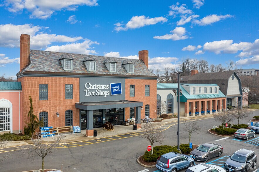 200-209 Indian River Rd, Orange, CT for sale - Primary Photo - Image 1 of 1