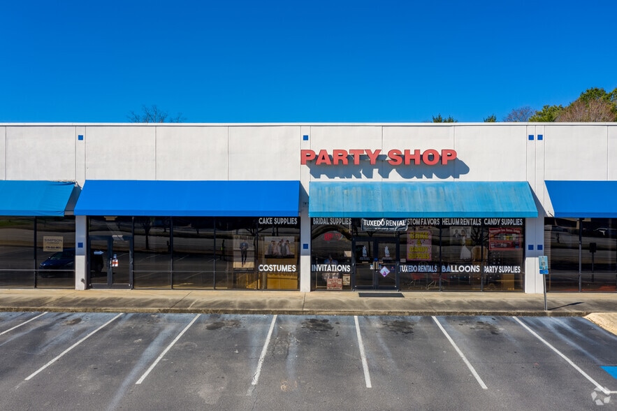 300 Pearl Nix Pky, Gainesville, GA for lease - Building Photo - Image 3 of 11