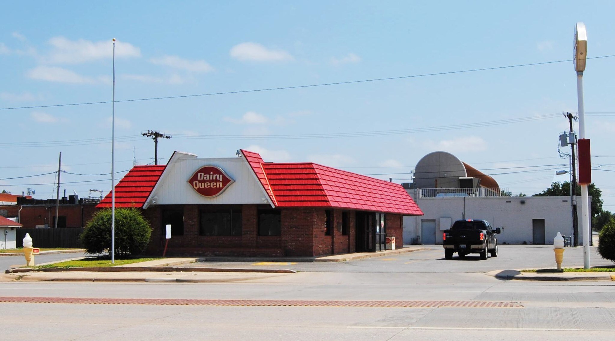 720 W Gary Blvd, Clinton, OK for sale Primary Photo- Image 1 of 1