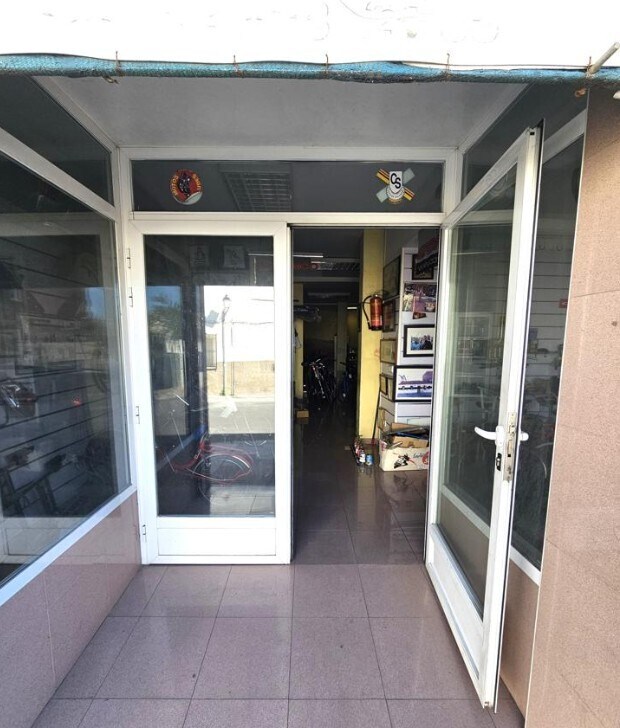 Retail in Valdemoro, Madrid for lease Interior Photo- Image 1 of 6