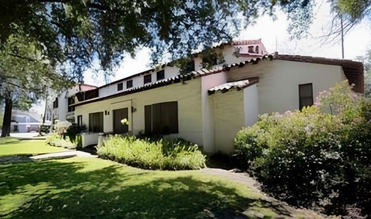 690 E Orange Grove Blvd, Pasadena, CA for lease Building Photo- Image 1 of 2