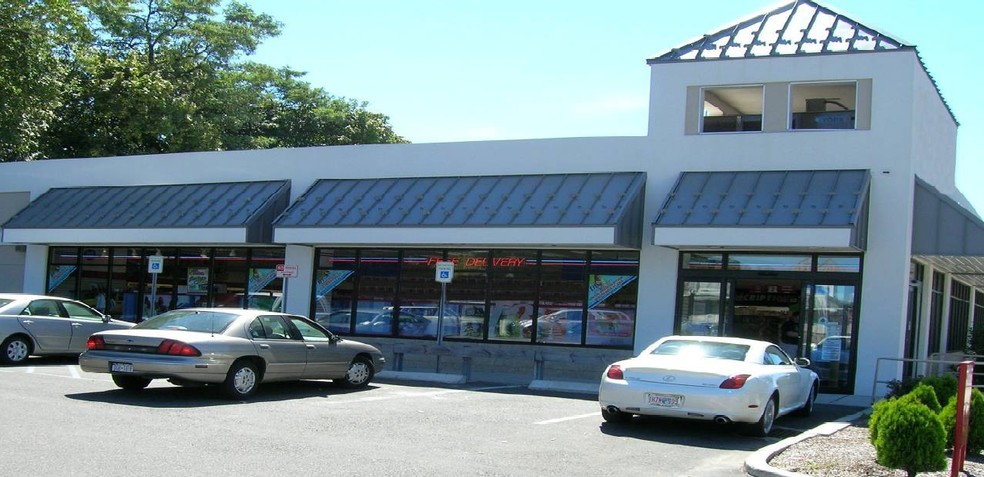 1275 Boston Post Rd, Larchmont, NY for lease - Building Photo - Image 3 of 4