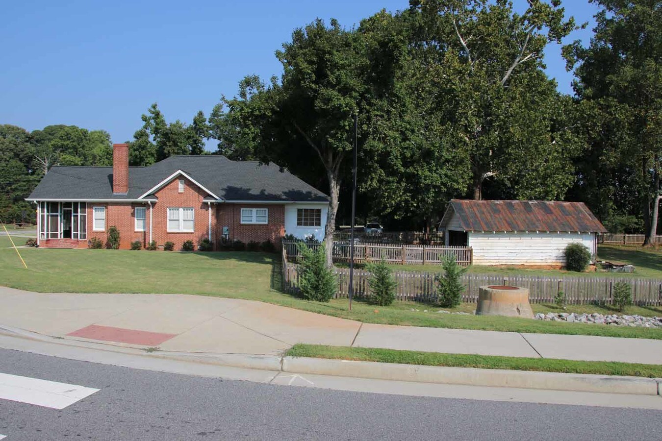 266 Main St NW, Lilburn, GA 30047