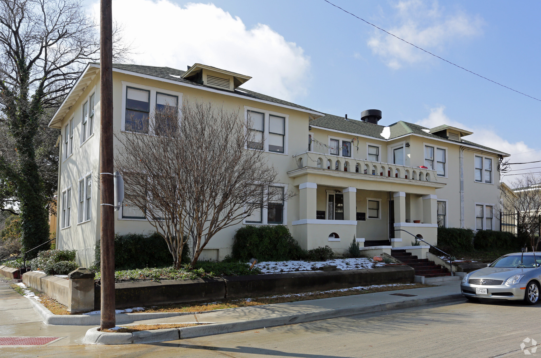 301-311 W Leuda St, Fort Worth, TX for sale Primary Photo- Image 1 of 1