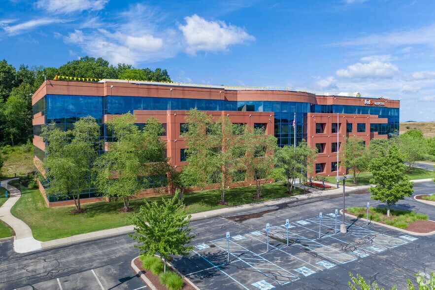 700 Cranberry Woods Dr Cranberry Township Pa 16066 Office For Lease Loopnet Com