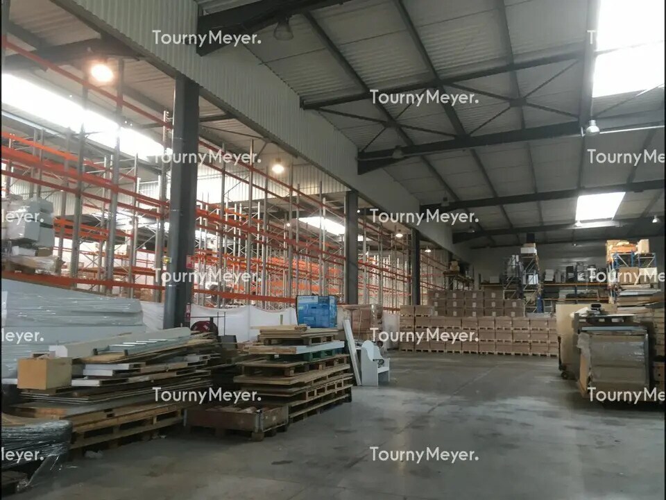 Industrial in Blanquefort for lease Interior Photo- Image 1 of 8