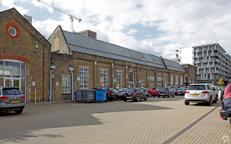 Cornwallis Rd, London for lease - Primary Photo - Image 1 of 9