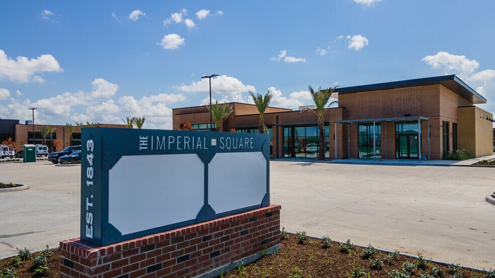 11947 Highway 6, Sugar Land, TX for lease - The Imperial Square - Image 1 of 10