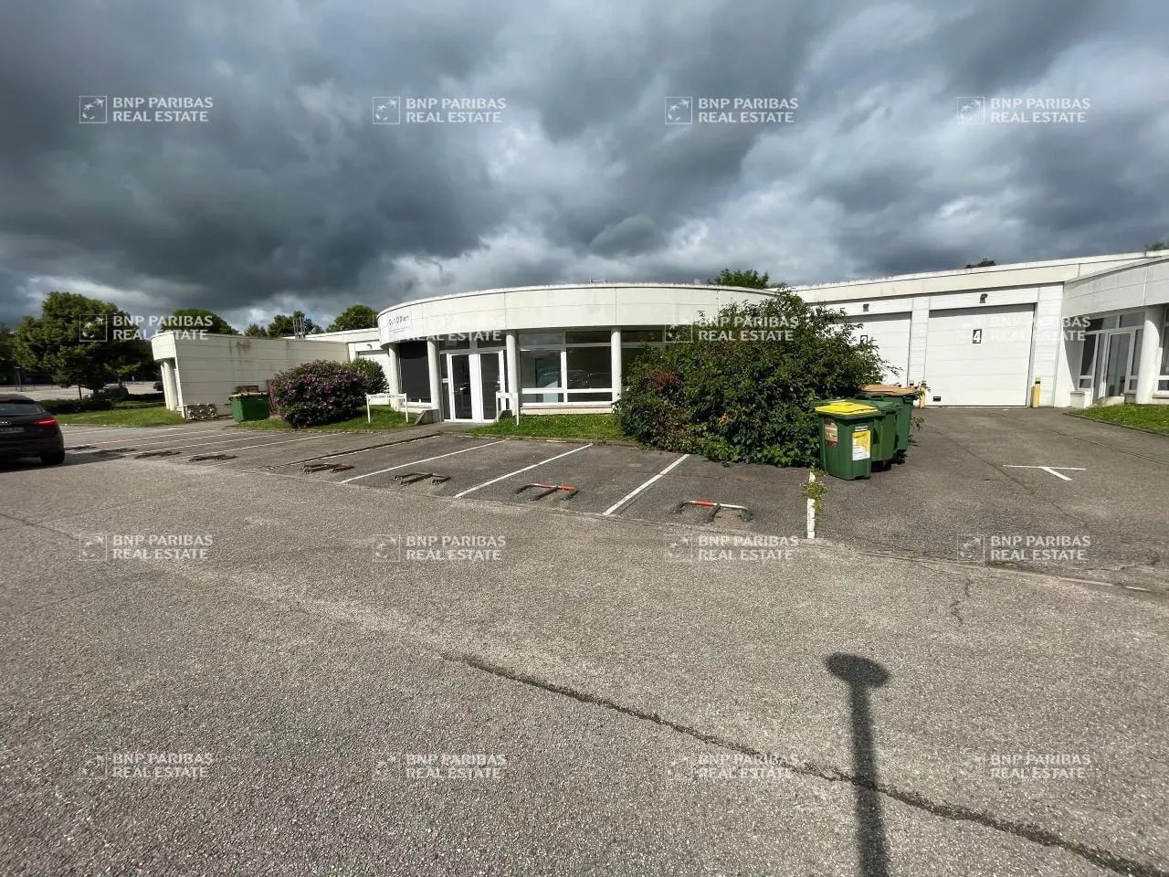 Flex in Ludres for sale Building Photo- Image 1 of 8