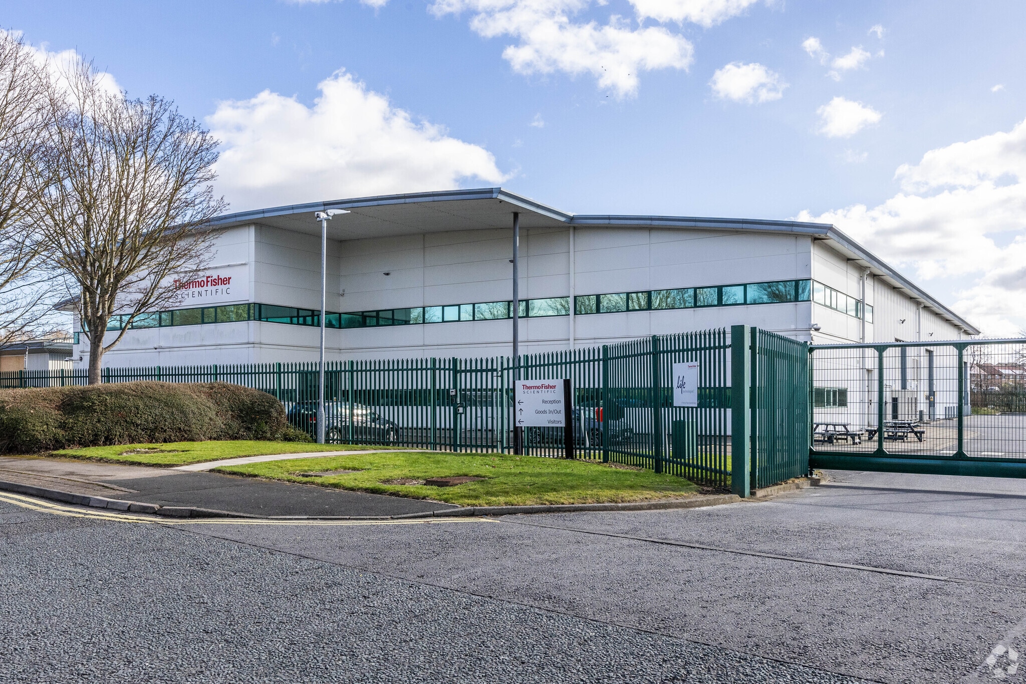 Benton Ln, Newcastle Upon Tyne for sale Primary Photo- Image 1 of 1