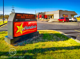 Hardee's - Beavercreek, OH - Drive Through Restaurant