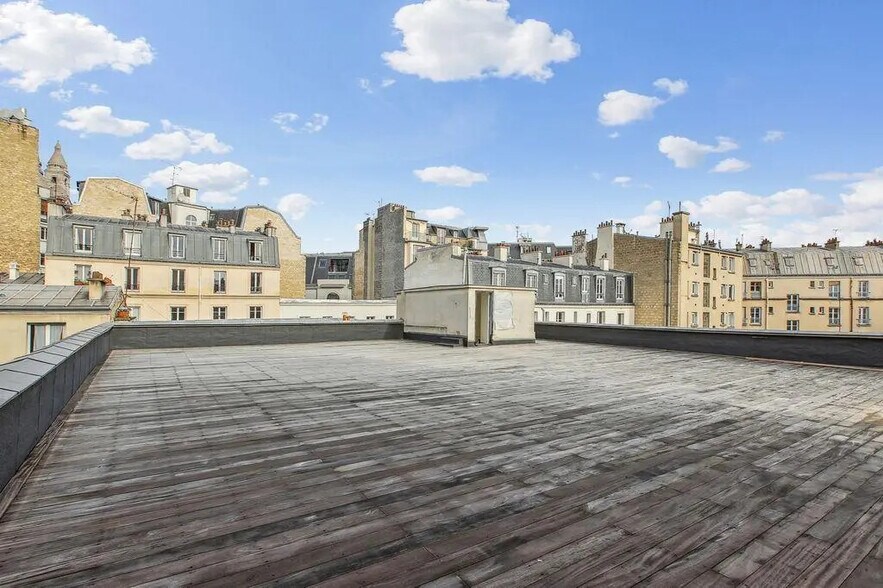 Retail in Paris for lease - Building Photo - Image 2 of 18